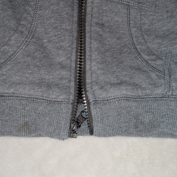 5 for $10 Carter's Gray Super Soft Lined Zip Up Jacket size 2T - Picture 7 of 7